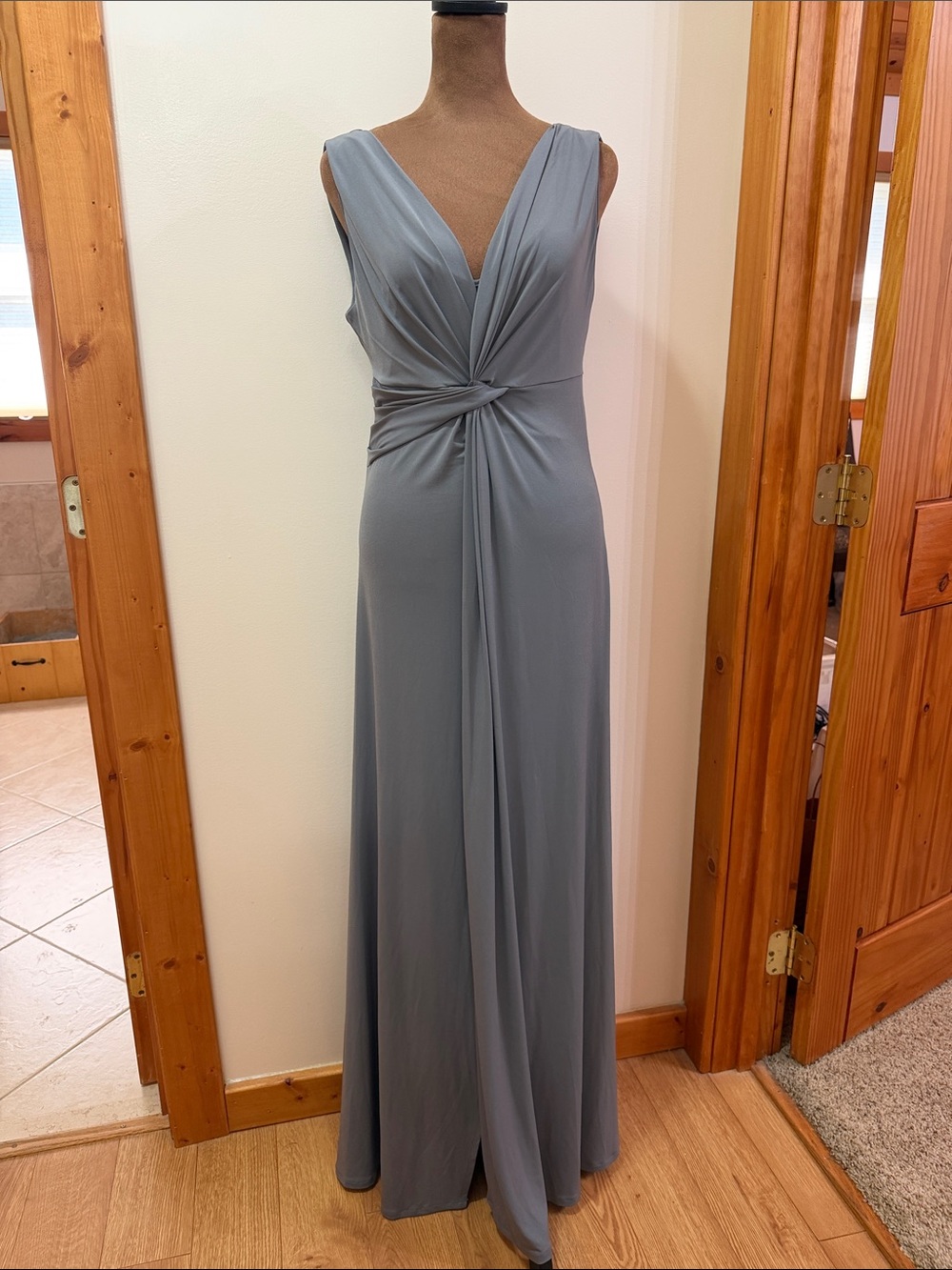 Boston Proper Slate Gray V-Neck Maxi Dress with Knotted Front. Size 8 NWOT